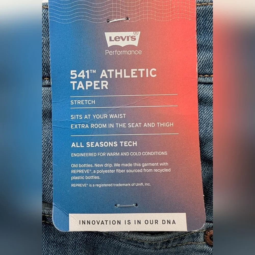 NWT Levis 541 Athletic Taper All Season Tech Men's Jeans 54x29